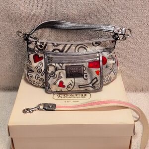 Vintage Coach Poppy Print Small Purse